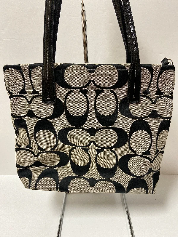 Handbag Designer By Coach  Size: Medium