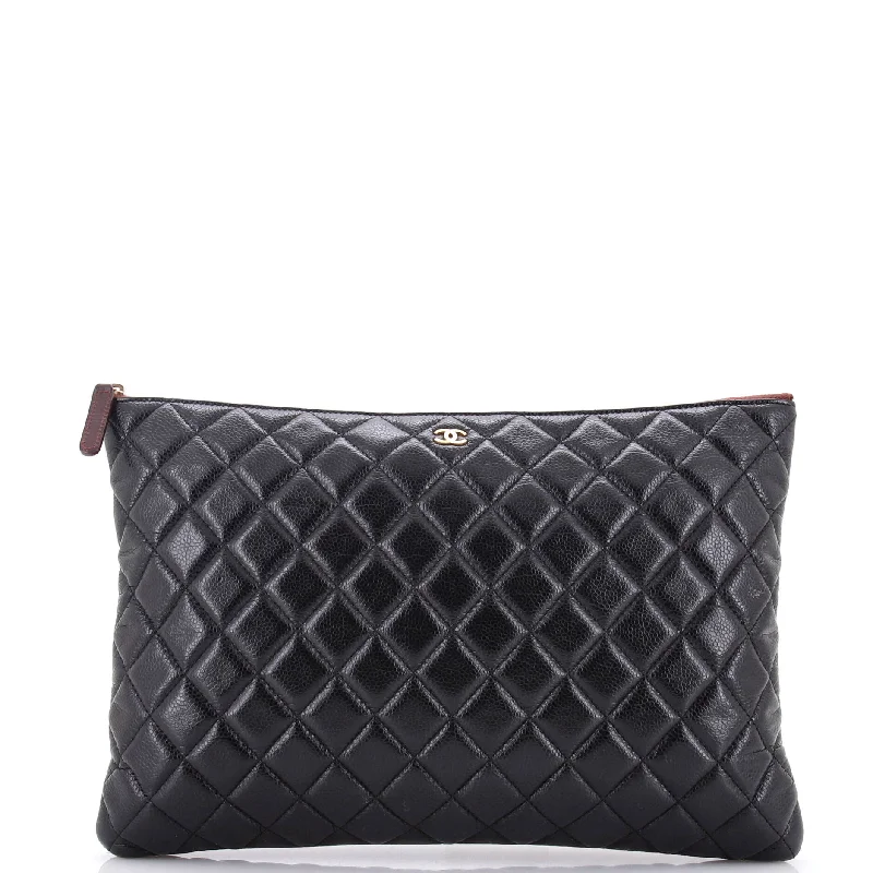 O Case Clutch Quilted Caviar Large