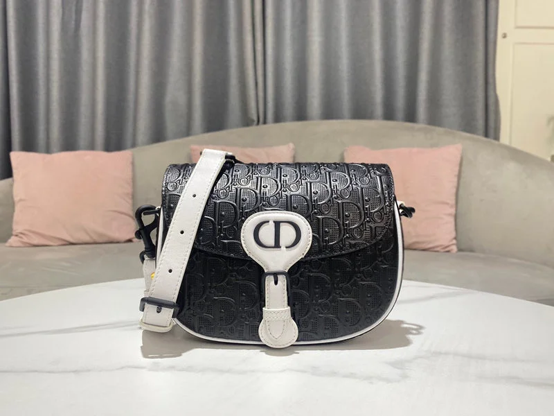 Christian Dior handbags with a back - pocket for quick storageChristian Dior Bags - 4413