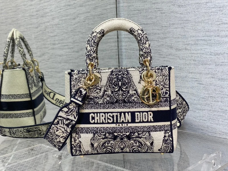 Christian Dior crossbody bags with a front - flap pocket for easy accessChristian Dior - Luxury Bags  400