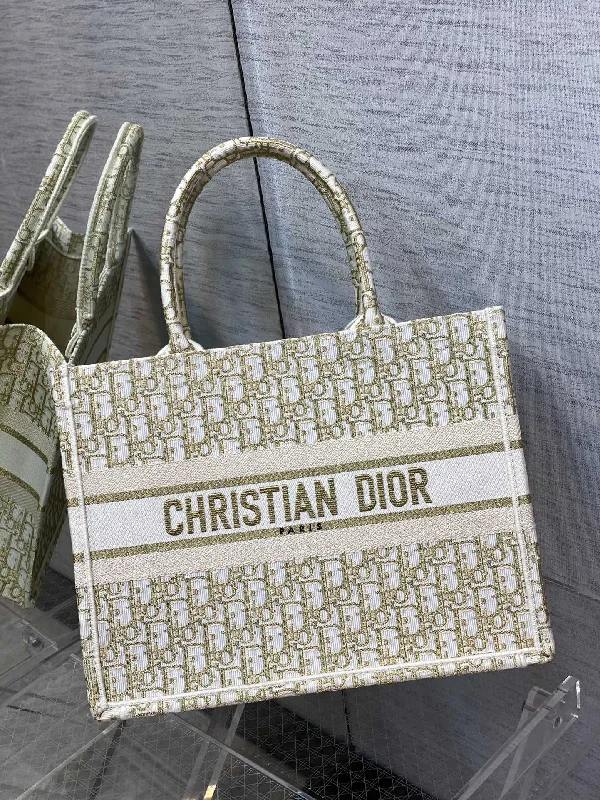 Christian Dior bags with a side - pocket for holding a water bottleChristian Dior - Luxury Bags  439