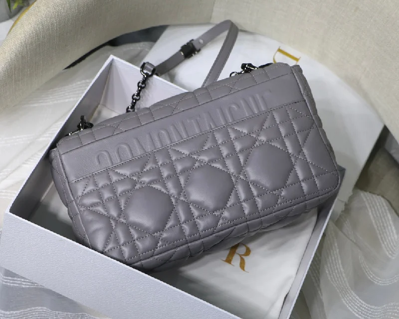 Luxury Christian Dior crossbody bags with a chain - link strapWF - Dior Bag - 579